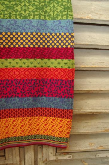 Preview: Strickrock, Wollrock Abby Bonbon von Invero Merino, Merinowolle, Detail